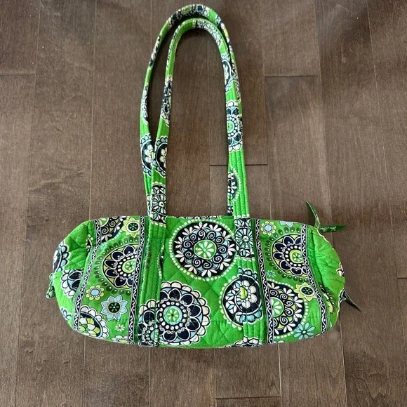 Vera Bradley Retired Cupcake Green Quilted Small Should Duffle - Picture 1 of 9
